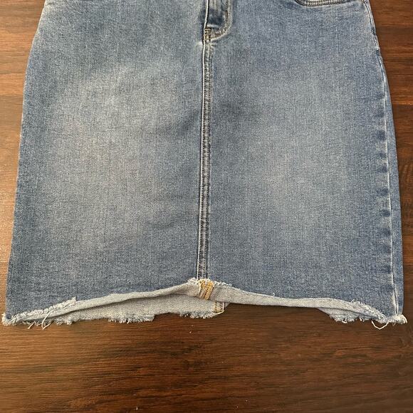 J. McLaughlin medium wash denim skirt size 6 - Picture 4 of 9